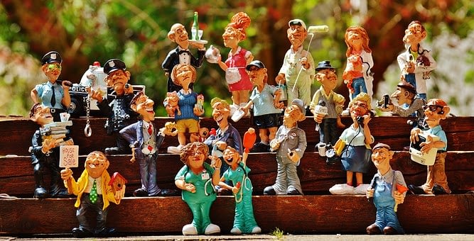 figures-1372458__340